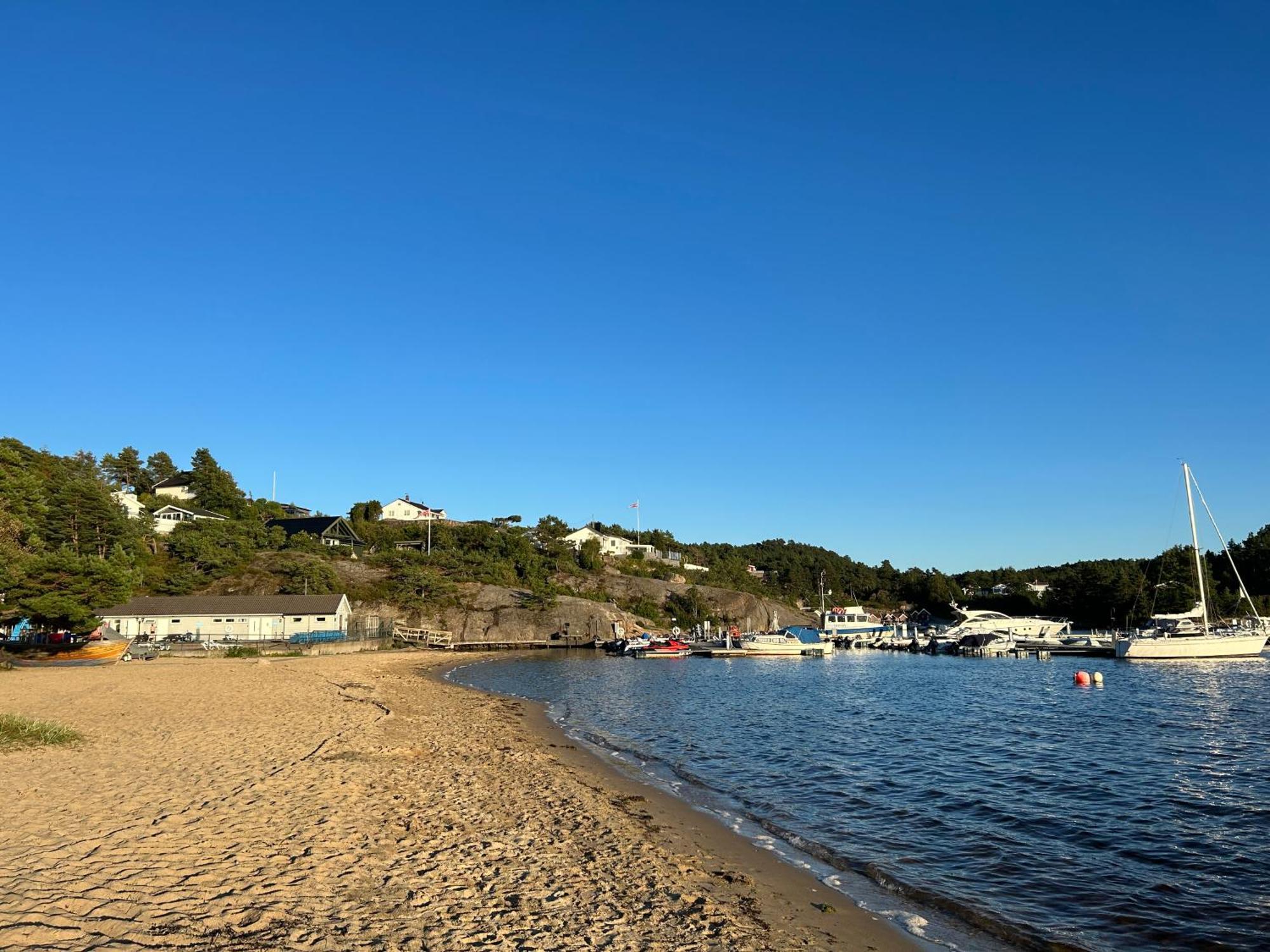 Apartmán Sorlandsidyll Med Svommebasseng! Kristiansand Exteriér fotografie