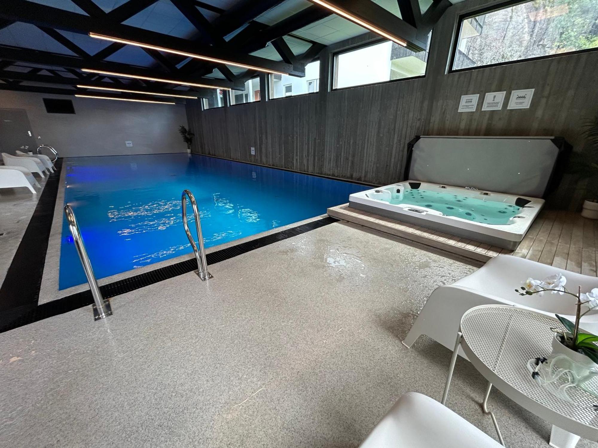 Apartmán Sorlandsidyll Med Svommebasseng! Kristiansand Exteriér fotografie
